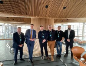 Pictured (L-R): David Chapman, Executive Director of UKHospitality Cymru; Rhun ap Iorweth MS, leader of Plaid Cymru; Dan Warder, Top Joe’s Pizzeria; Simon Wright, Wright’s Emporium; Owen Morgan, Bar 44; Luke Fletcher MS, economy spokesperson for Plaid Cymru.